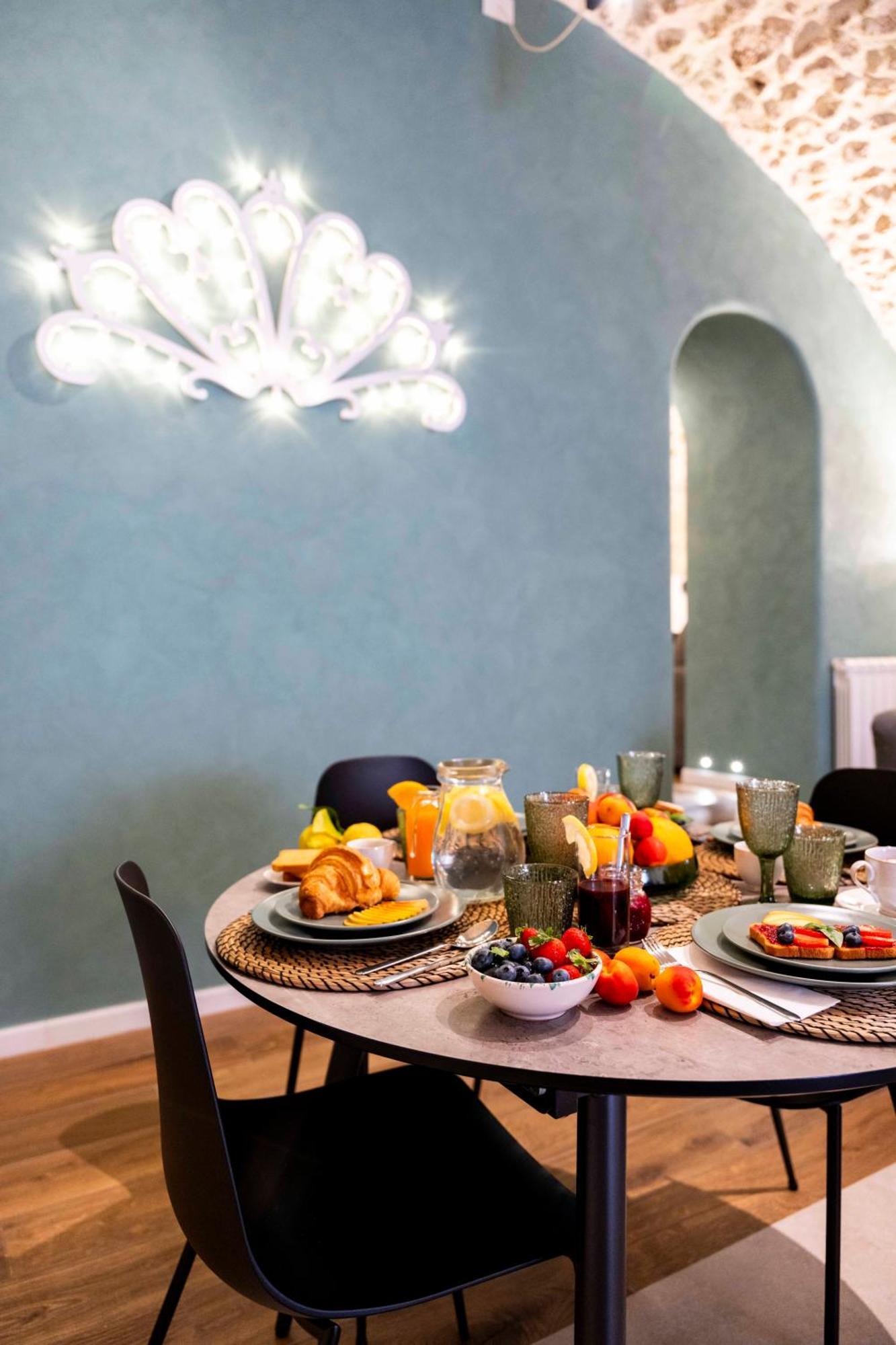 Castel Manfredi Apartments Manfredonia Ngoại thất bức ảnh