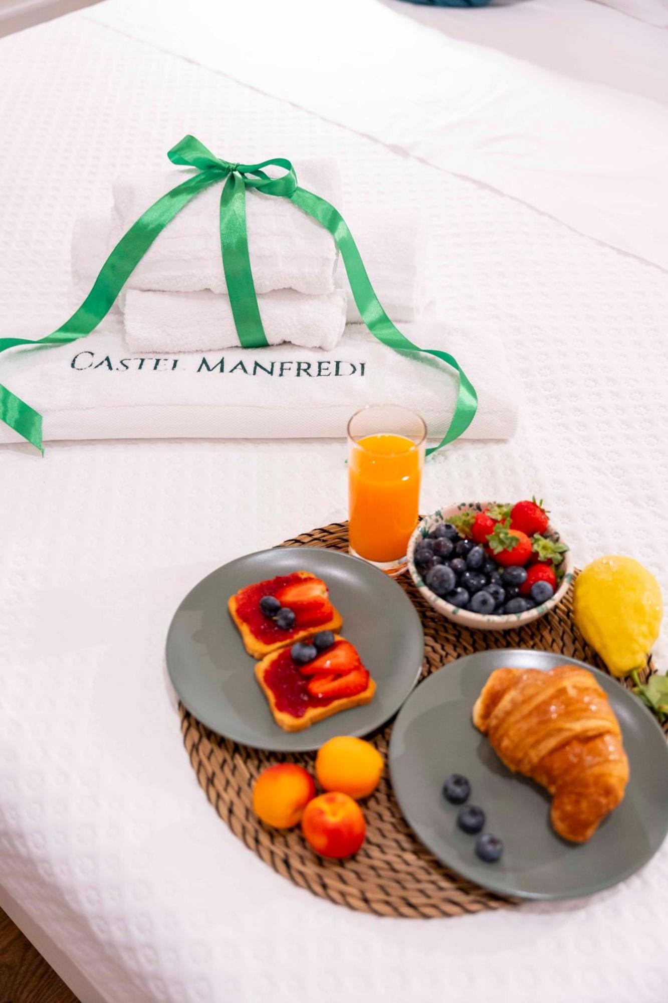 Castel Manfredi Apartments Manfredonia Ngoại thất bức ảnh